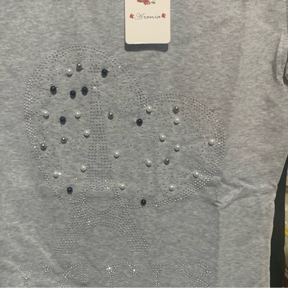 Paris NWT rhinestone w/pearls top